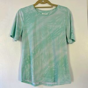Columbia teal women’s activewear shirt